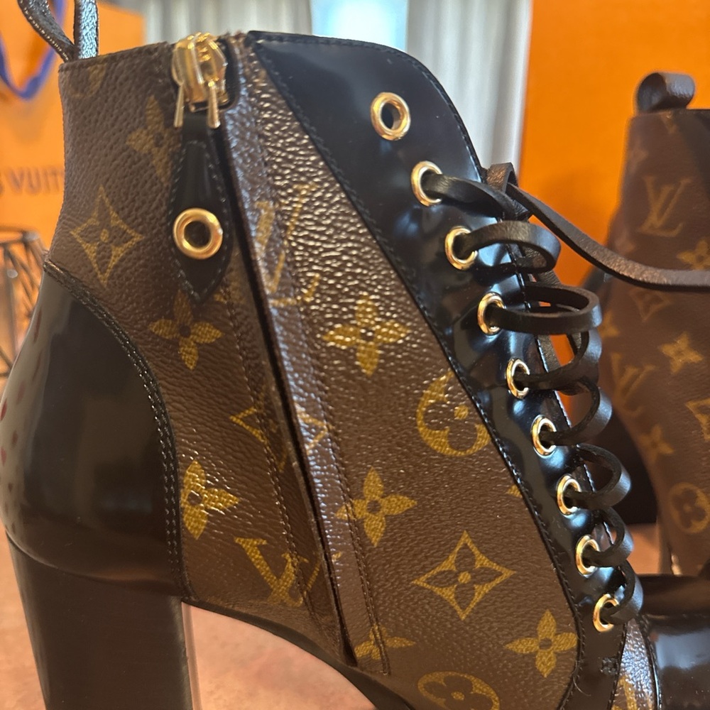 Louis Vuitton Star Trail Ankle Boots - Picture 6 of 7